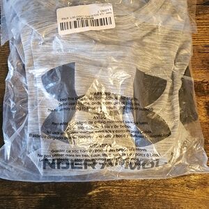 NWT Under Armour Boys Short Set Size 7